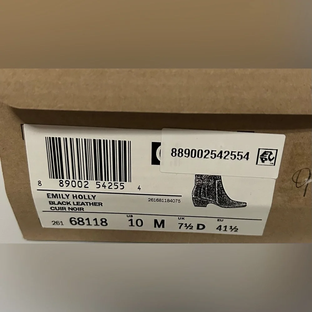 Clark’s Emily Black Leather Ankle  Boots Size 10 NIB